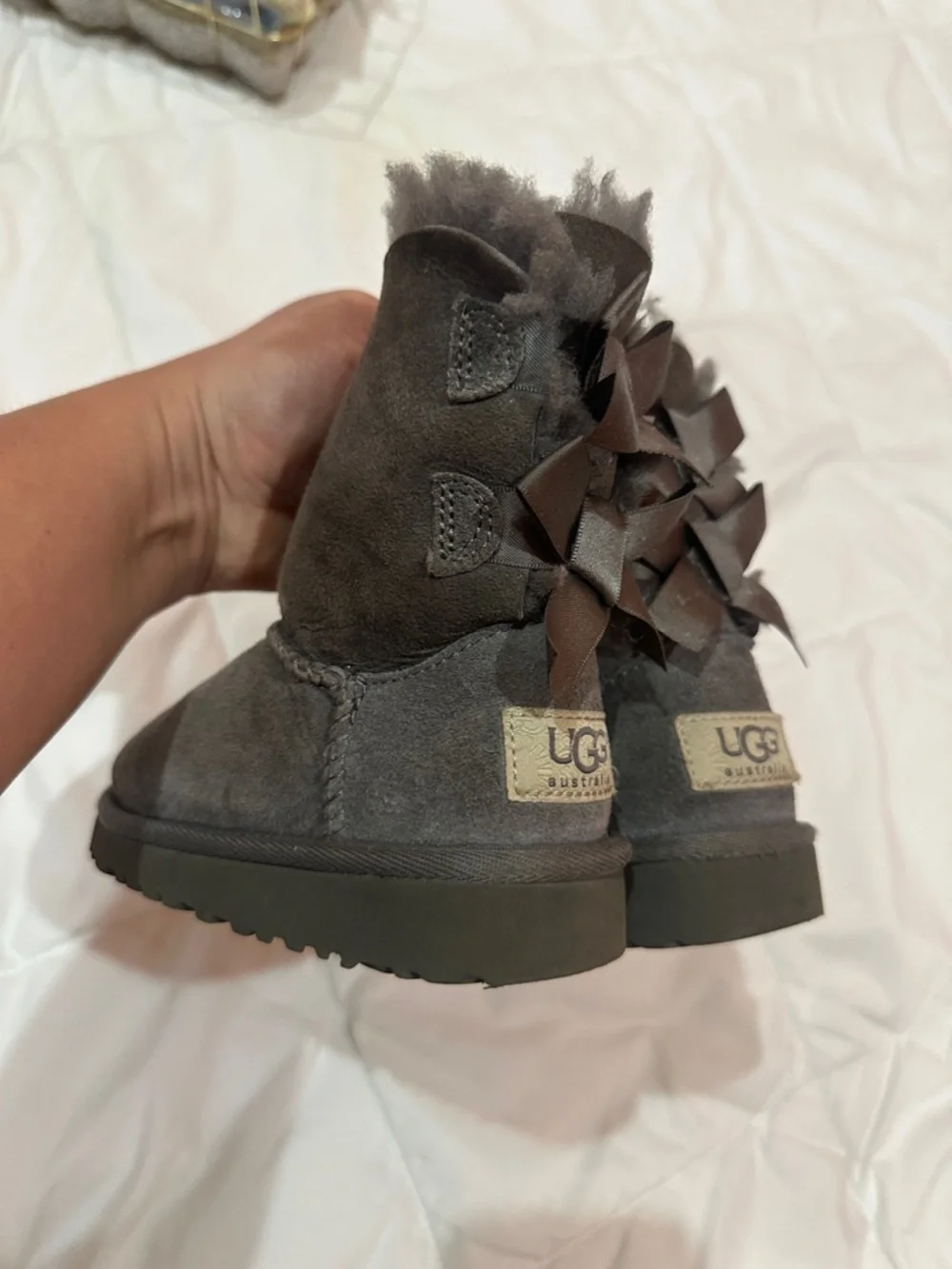 UGG Kids Gray Suede Shearling Boots with Back Bows size 7